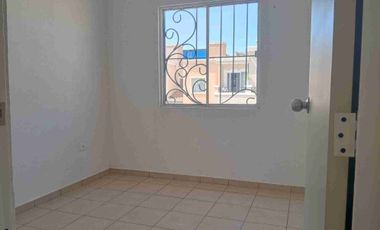 SE RENTA CASA, VIÑEDOS