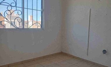 SE RENTA CASA, VIÑEDOS