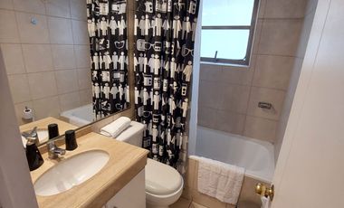 CENTRICO DEPTO METRO SANTA ANA 2 DORMITORIOS ESTACIONAMIENTO Y BODEGA