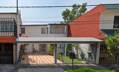 VENTA DE CASA EN: valle de Santa Monica, 54057 Tlalnepantla, Méx.