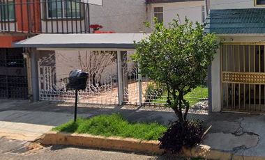 VENTA DE CASA EN: valle de Santa Monica, 54057 Tlalnepantla, Méx.