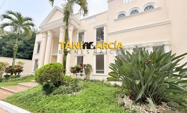 Rento Bella Casa en Residencial Shangrila en Fortín.