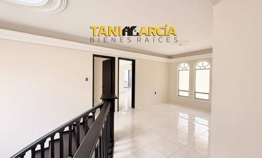 Rento Bella Casa en Residencial Shangrila en Fortín.