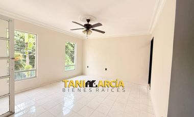 Rento Bella Casa en Residencial Shangrila en Fortín.