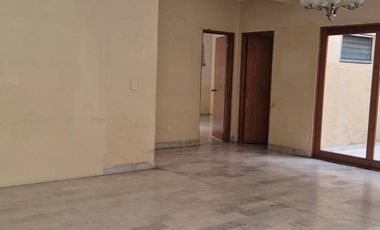 CASA EN COL. CHAPALITA (AV. LOPEZ DE MATEOS Y LAS ROSAS) ZAPOPAN