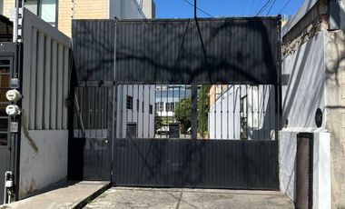 CASA EN COL. CHAPALITA (AV. LOPEZ DE MATEOS Y LAS ROSAS) ZAPOPAN