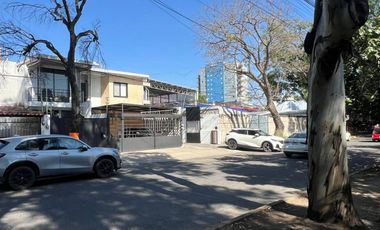 CASA EN COL. CHAPALITA (AV. LOPEZ DE MATEOS Y LAS ROSAS) ZAPOPAN