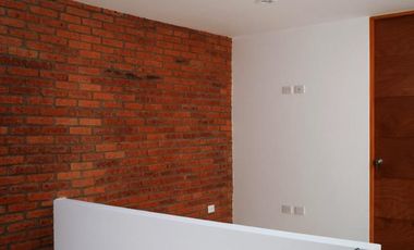 VENTA CASA AL NORPONIENTE CON ROOF GARDEN EN LA AURORA AGUASCALIENTES