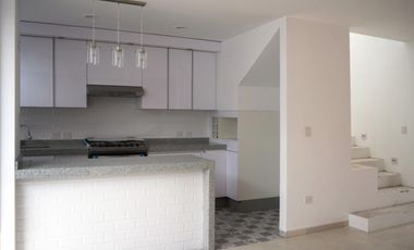 VENTA CASA AL NORPONIENTE CON ROOF GARDEN EN LA AURORA AGUASCALIENTES