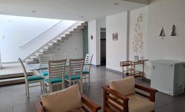 🤩 Linda y acogedora casa en Playa Tres Islas 3era Fila con piscina y terraza