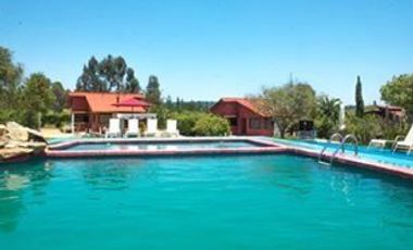 VENDO PARCELA CON 8 CABAÑAS EN  CONDOMINIO ALGARROBO