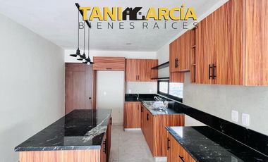 Rento Casa de 1 planta en Fraccionamiento Privado en Córdoba, Finca Real.