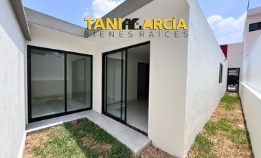 Rento Casa de 1 planta en Fraccionamiento Privado en Córdoba, Finca Real.