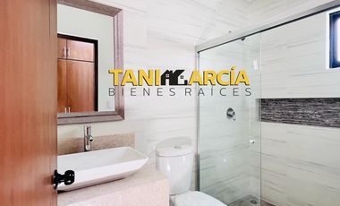 Rento Casa de 1 planta en Fraccionamiento Privado en Córdoba, Finca Real.