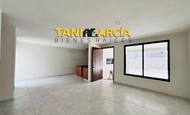 Rento Casa de 1 planta en Fraccionamiento Privado en Córdoba, Finca Real.