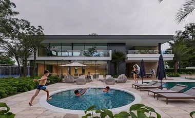 Vendo Moderna casa en Urbanización Privada La Costa Samborondón