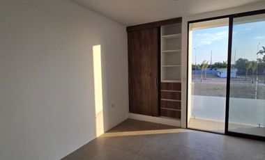 Vendo Moderna casa en Urbanización Privada La Costa Samborondón