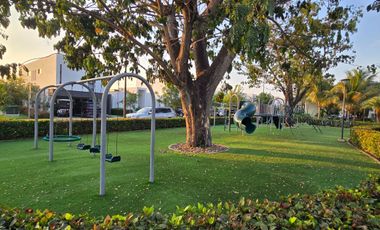 Vendo Moderna casa en Urbanización Privada La Costa Samborondón