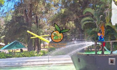 VENTA DE FAMOSO PARQUE ACUÁTICO CON AGUAS TERMALES EN VILLA CORONA