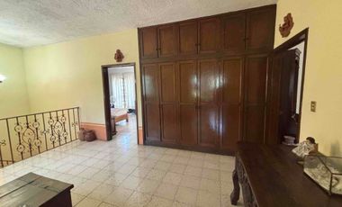 Casa en renta con amplio Terreno, Centro - Jiutepec Morelos