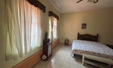 Casa en renta con amplio Terreno, Centro - Jiutepec Morelos