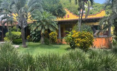 RESIDENCIA TIPO HACIENDA CON HERMOSA VISTA CLUB DE GOLF SAN GASPAR