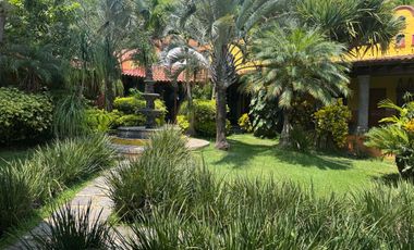 RESIDENCIA TIPO HACIENDA CON HERMOSA VISTA CLUB DE GOLF SAN GASPAR