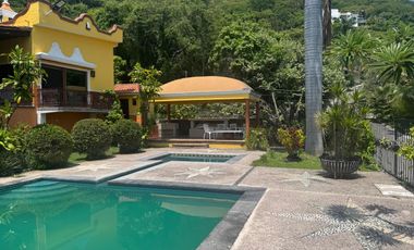 RESIDENCIA TIPO HACIENDA CON HERMOSA VISTA CLUB DE GOLF SAN GASPAR