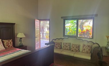 RESIDENCIA TIPO HACIENDA CON HERMOSA VISTA CLUB DE GOLF SAN GASPAR