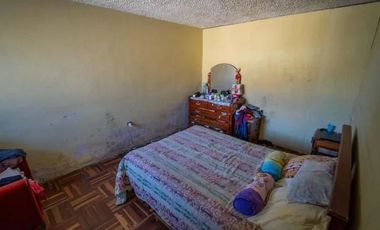 CASA EN VENTA CON  TERRENO EN QUITO