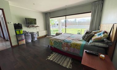 Preciosa y Exclusiva Casa en Condominio en Chicureo - Venta 14500 UF