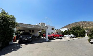 Preciosa y Exclusiva Casa en Condominio en Chicureo - Venta 14500 UF