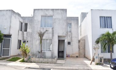 CASA EN FRACCIONAMIENTO LAS PALMAS YUCATAN