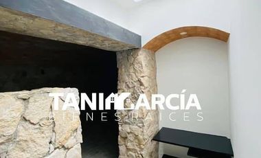 Rento Bella Casa, diseño doble altura, Fraccionamiento Privado en Córdoba.