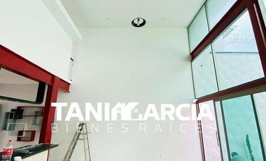 Rento Bella Casa, diseño doble altura, Fraccionamiento Privado en Córdoba.