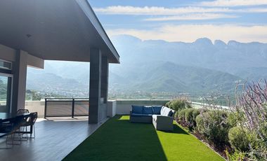 CASA EN VENTA JARDINES DE SAN AGUSTÍN