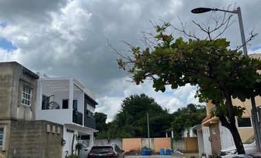 CASA DE 3 RECAMARAS EN RENTA EN FRACCIONAMIENTO BONATERRA. EN CLUSTER CON ALBERCA.