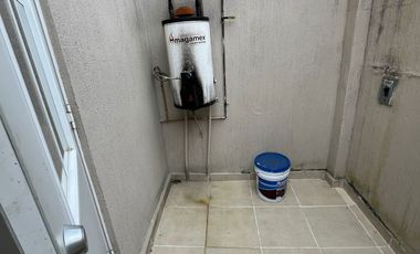 CASA DE 3 RECAMARAS EN RENTA EN FRACCIONAMIENTO BONATERRA. EN CLUSTER CON ALBERCA.