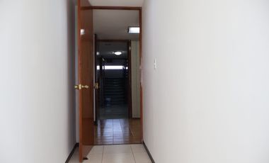 Despacho en Renta en Edificio Eloina, Av. Juárez, Zona Esmeralda, Puebla.