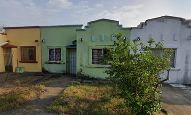 CASA EN VENTA EN FRACCIONAMIENTO CDAD OLMECA VERACRUZ DE REMATE