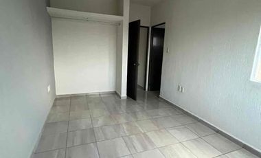 CASA DE 3 RECÁMARAS EN RENTA, CLIMATIZADA, ALBERCA EN CLUSTER. LAGOS DE PUENTE MORENO, VERACRUZ $9,800 POR MES