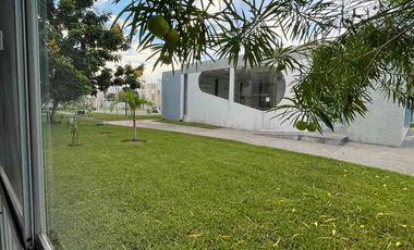CASA DE 3 RECÁMARAS EN RENTA, CLIMATIZADA, ALBERCA EN CLUSTER. LAGOS DE PUENTE MORENO, VERACRUZ $9,800 POR MES