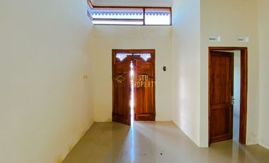 DIJUAL RUMAH CANTIK DESAIN ETNIK JAWA 600 JUTAAN SHM SIAP HUNI DI TLOGO PRAMBANAN