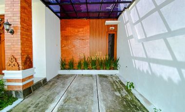 DIJUAL RUMAH CANTIK DESAIN ETNIK JAWA 600 JUTAAN SHM SIAP HUNI DI TLOGO PRAMBANAN