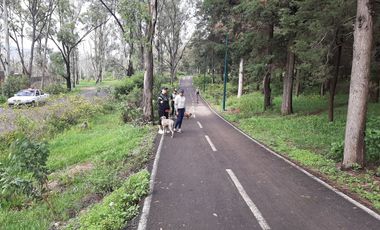 Terreno por la Campiña 𝐓𝐞𝐧𝐞𝐧𝐜𝐢𝐚 𝐌𝐨𝐫𝐞𝐥𝐨𝐬, por la presa de Cointzio, 𝐌𝐨𝐫𝐞𝐥𝐢𝐚.