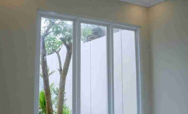 DIJUAL RUMAH 2 LANTAI MODERN MINIMALIS – DEKAT HOTEL HYATT, JALAN PALAGAN YOGYAKARTA