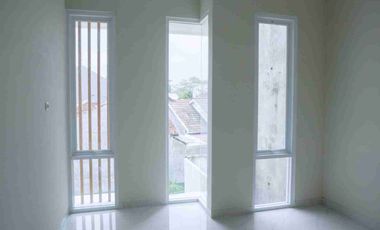 DIJUAL RUMAH 2 LANTAI MODERN MINIMALIS – DEKAT HOTEL HYATT, JALAN PALAGAN YOGYAKARTA