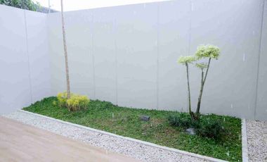 DIJUAL RUMAH 2 LANTAI MODERN MINIMALIS – DEKAT HOTEL HYATT, JALAN PALAGAN YOGYAKARTA