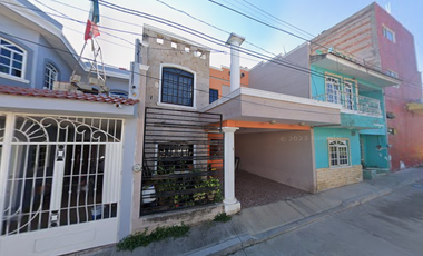 Amplia Casa en Zapotiltic – Ideal para Vivir con Comodidad y Tranquilidad