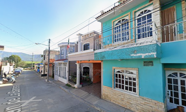 Amplia Casa en Zapotiltic – Ideal para Vivir con Comodidad y Tranquilidad